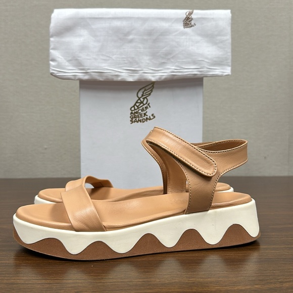 Ancient Greek Salamina Sandals in Nappa - Picture 8 of 15